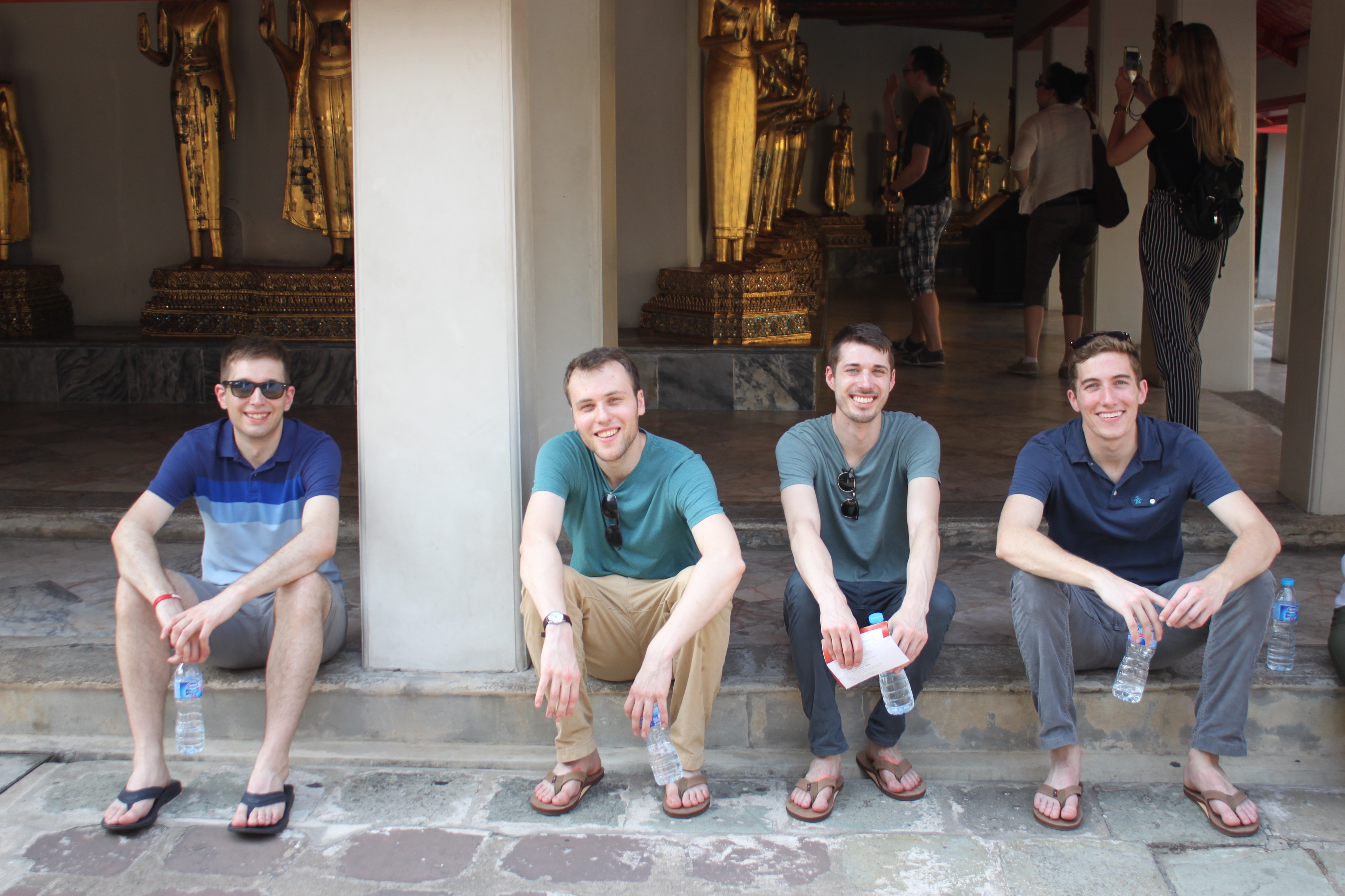 Exploring Bangkok temples 2